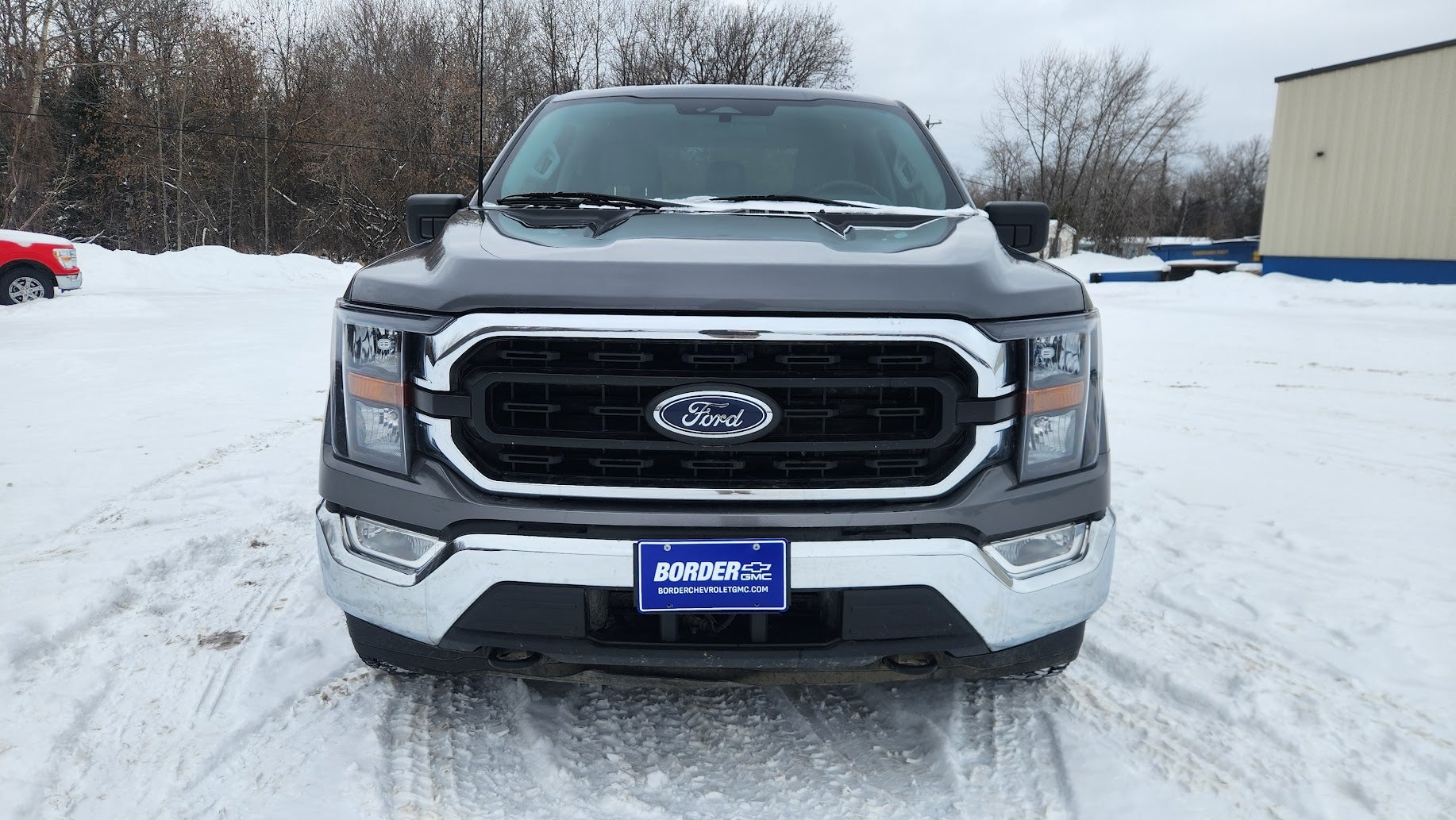 View vehicle photo 2