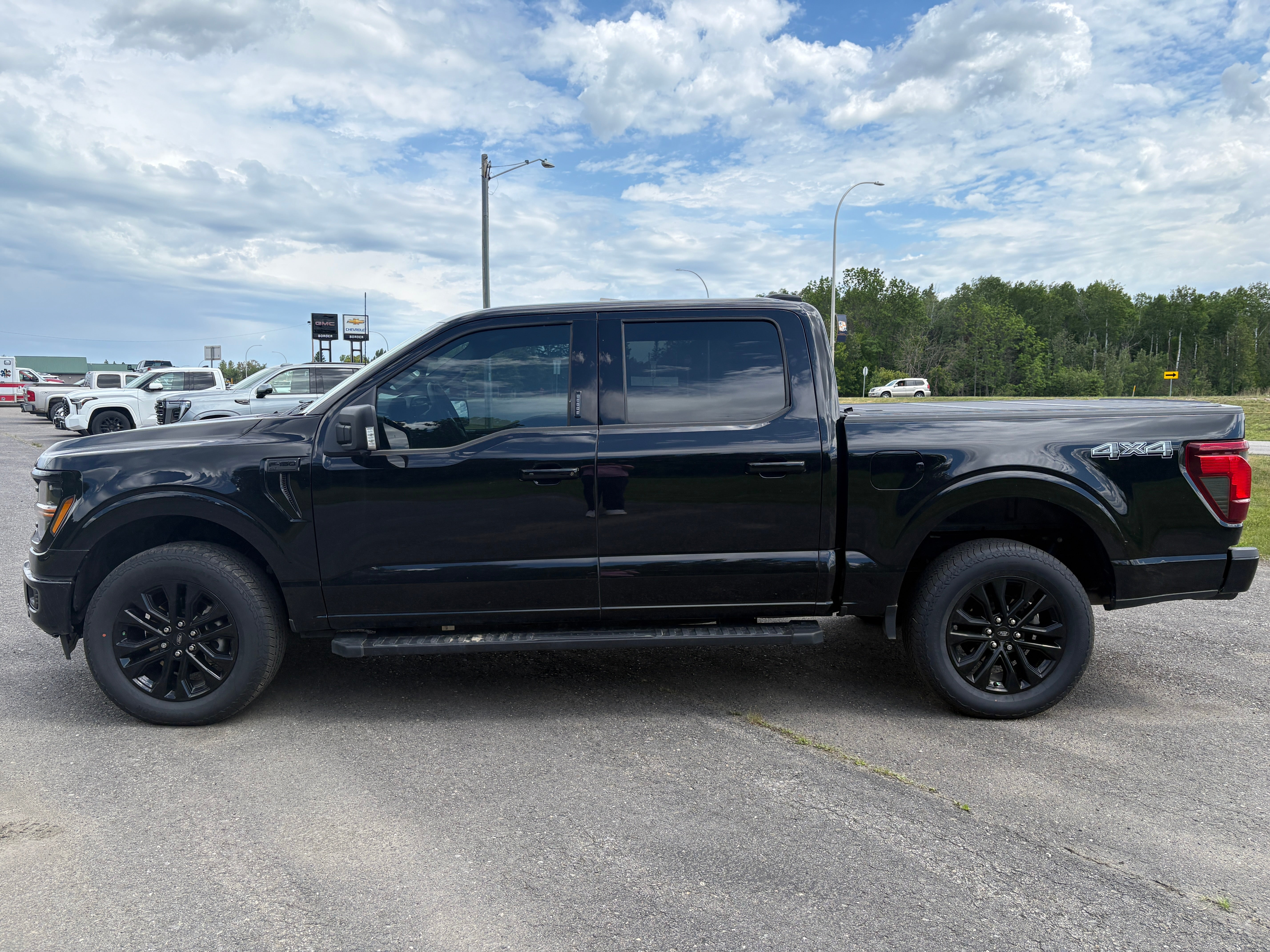 View vehicle photo 2