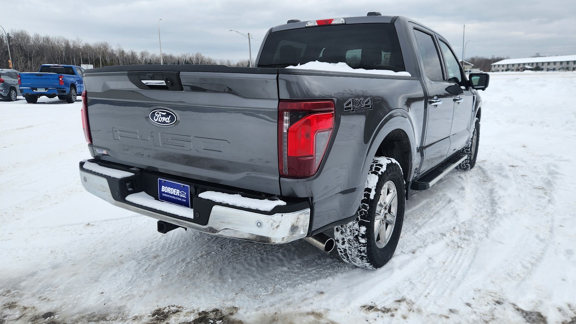 View vehicle photo 5