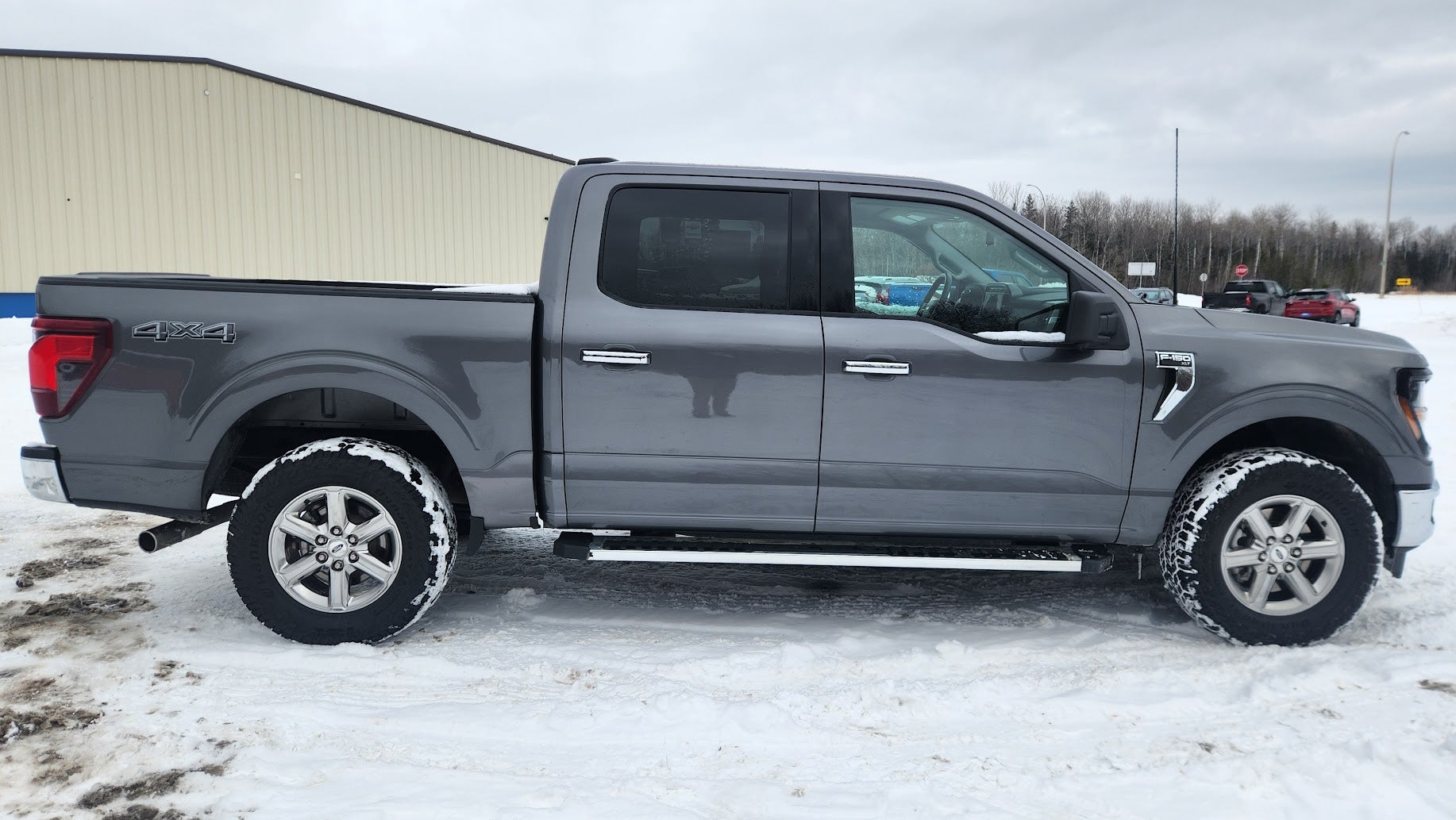 View vehicle photo 6