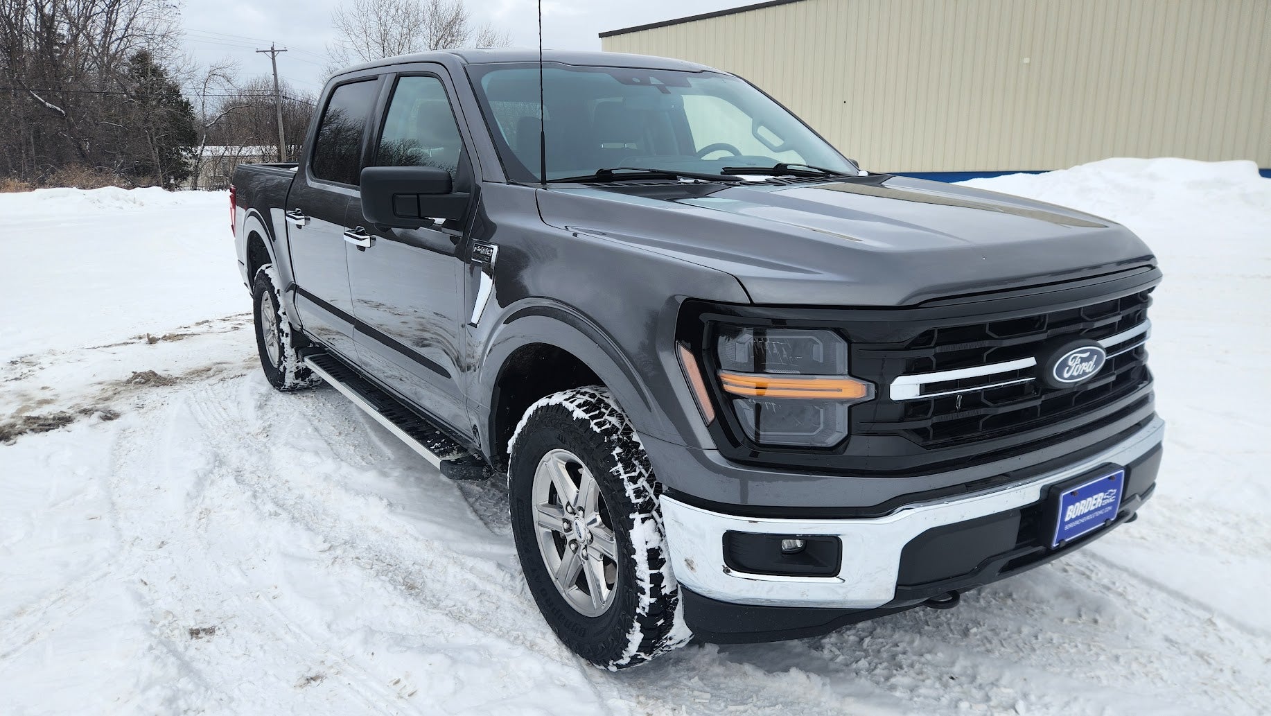 View vehicle photo 7