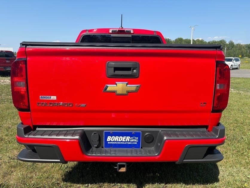 View vehicle photo 4
