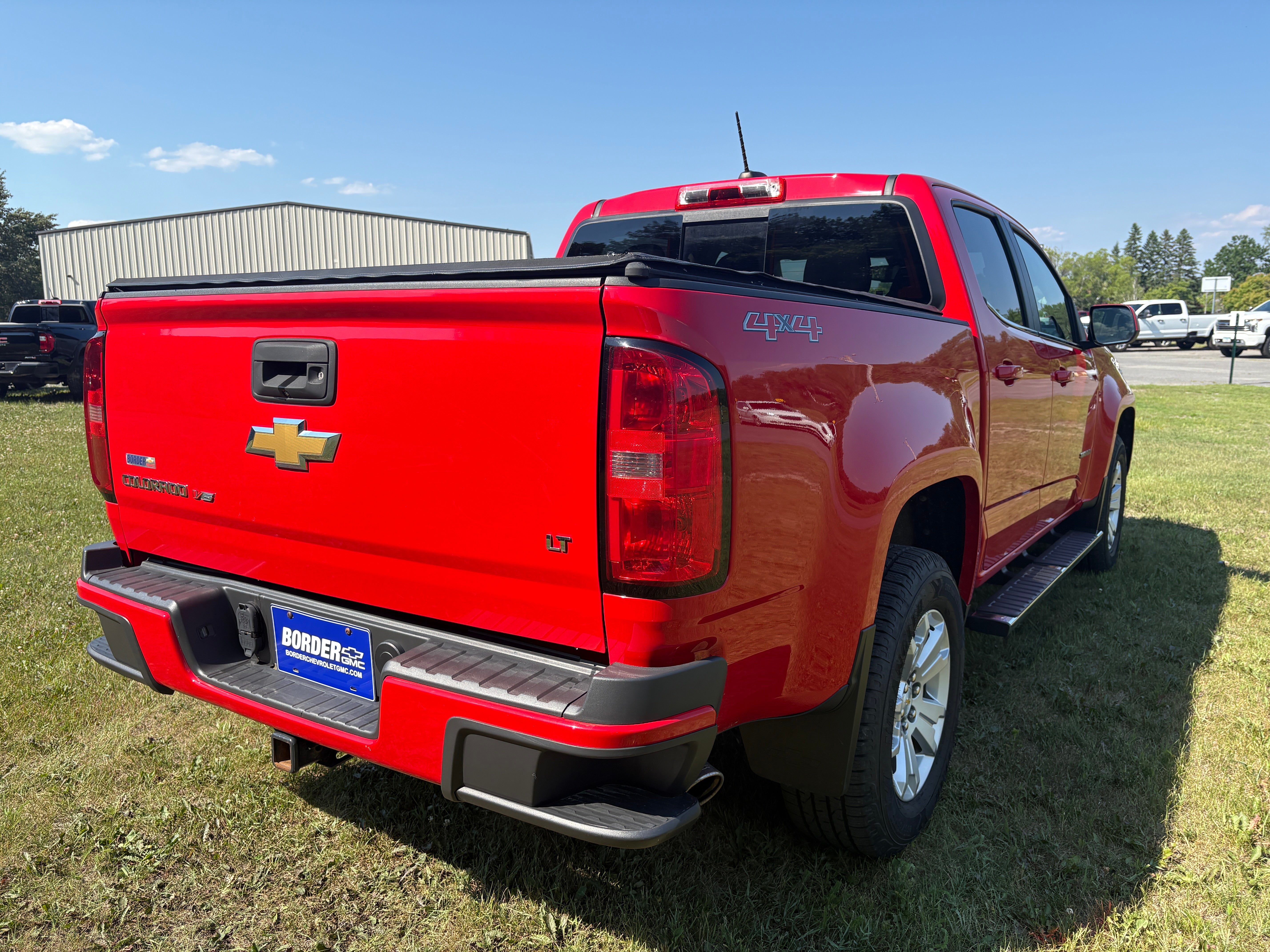 View vehicle photo 6