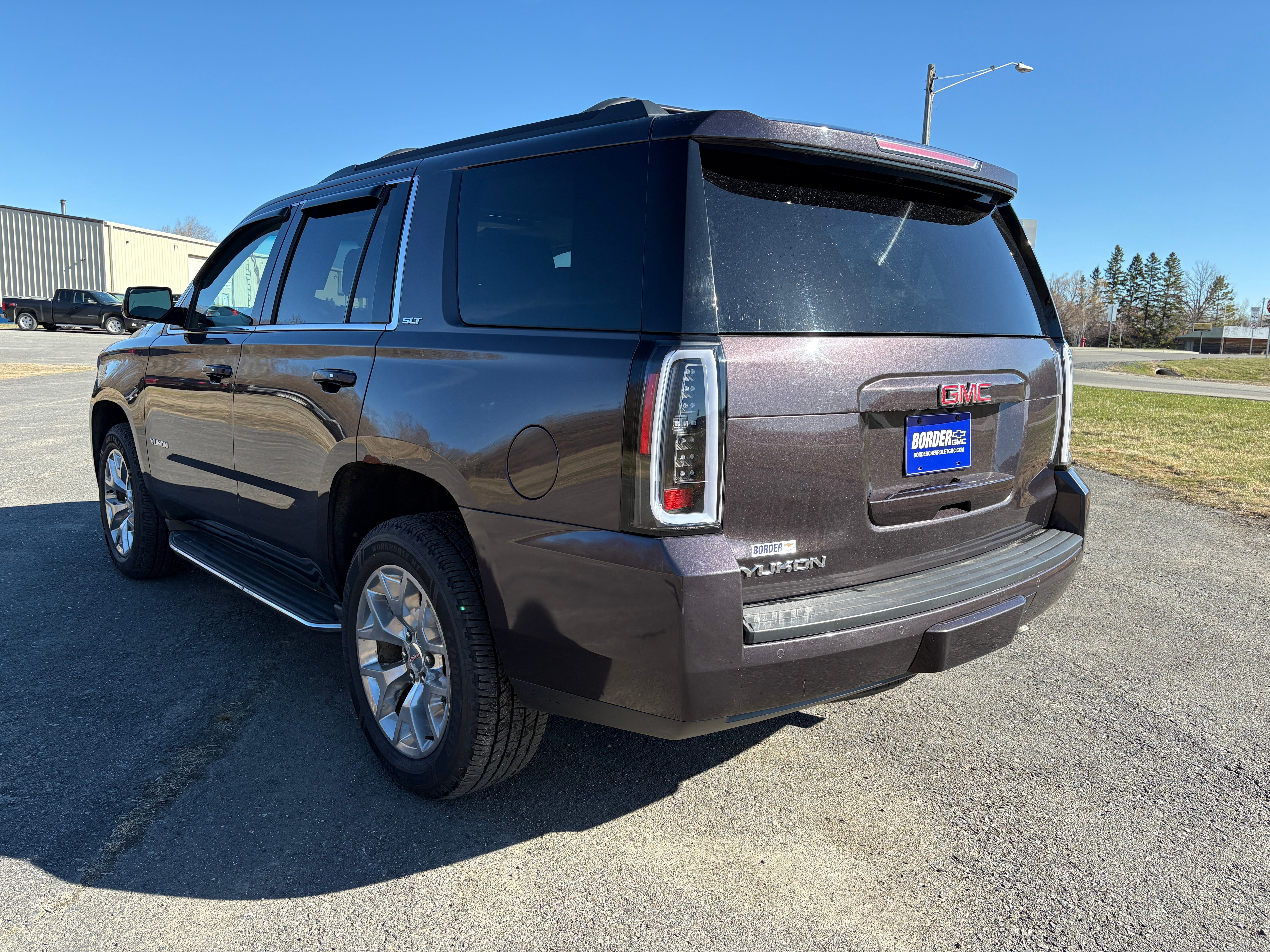 View vehicle photo 3