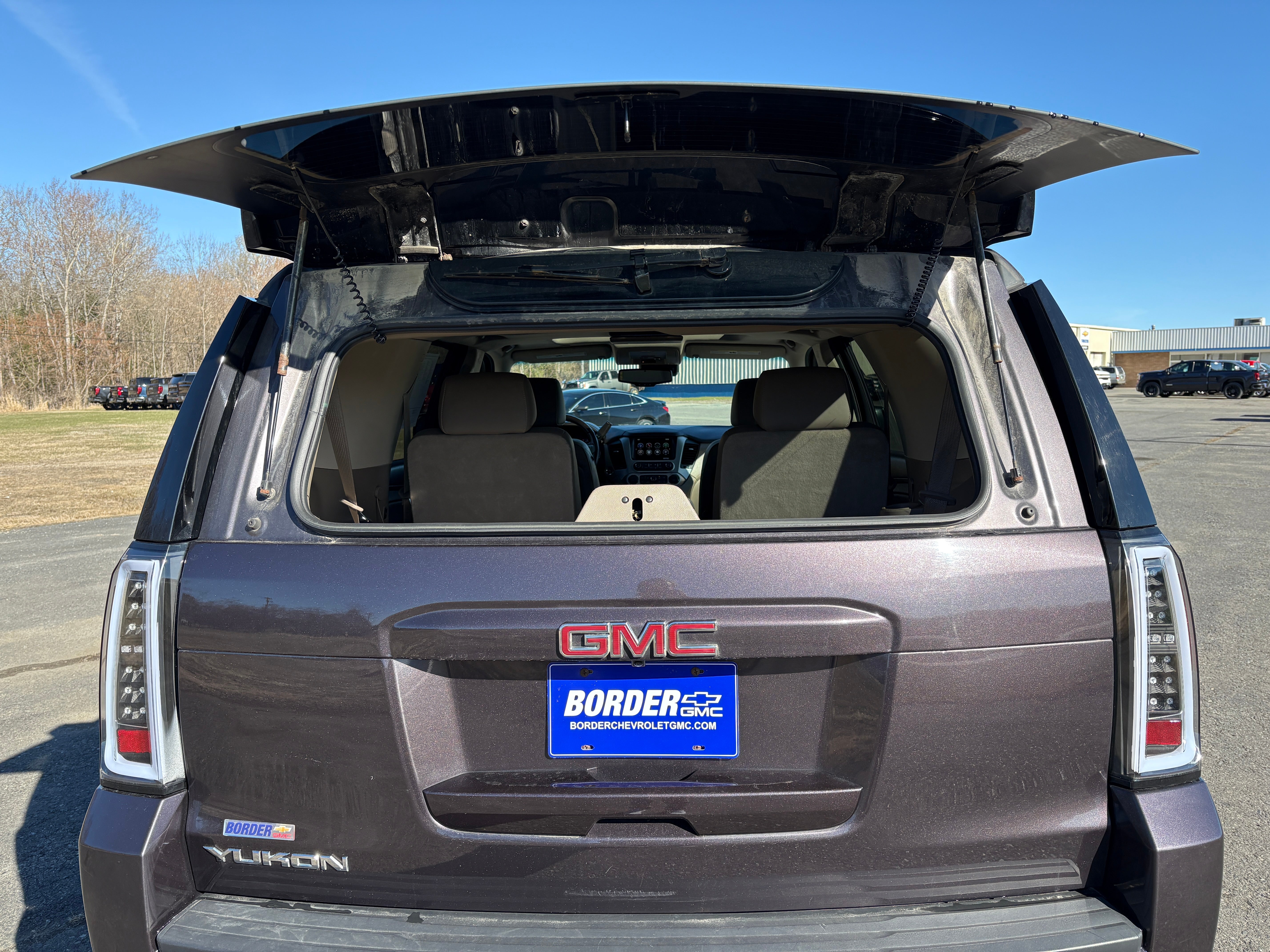 View vehicle photo 5