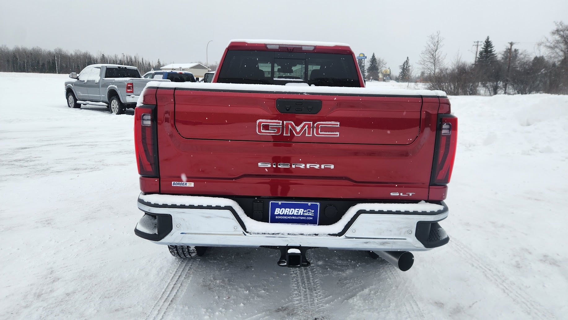 View vehicle photo 4