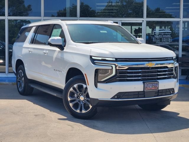 Summit White 2026 Chevrolet Suburban SUV / Crossover Four-Wheel Drive Automatic