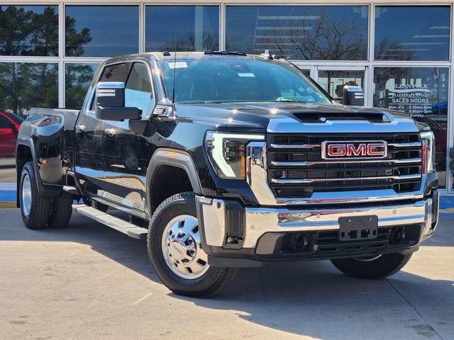 Onyx Black 2026 GMC Sierra 3500HD Pickup Truck Four-Wheel Drive Automatic
