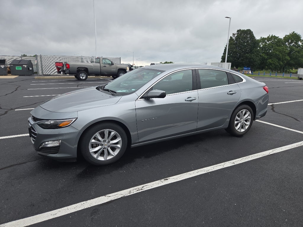 Sterling Gray Metallic 2024 Chevrolet Malibu Sedan Front-Wheel Drive Automatic