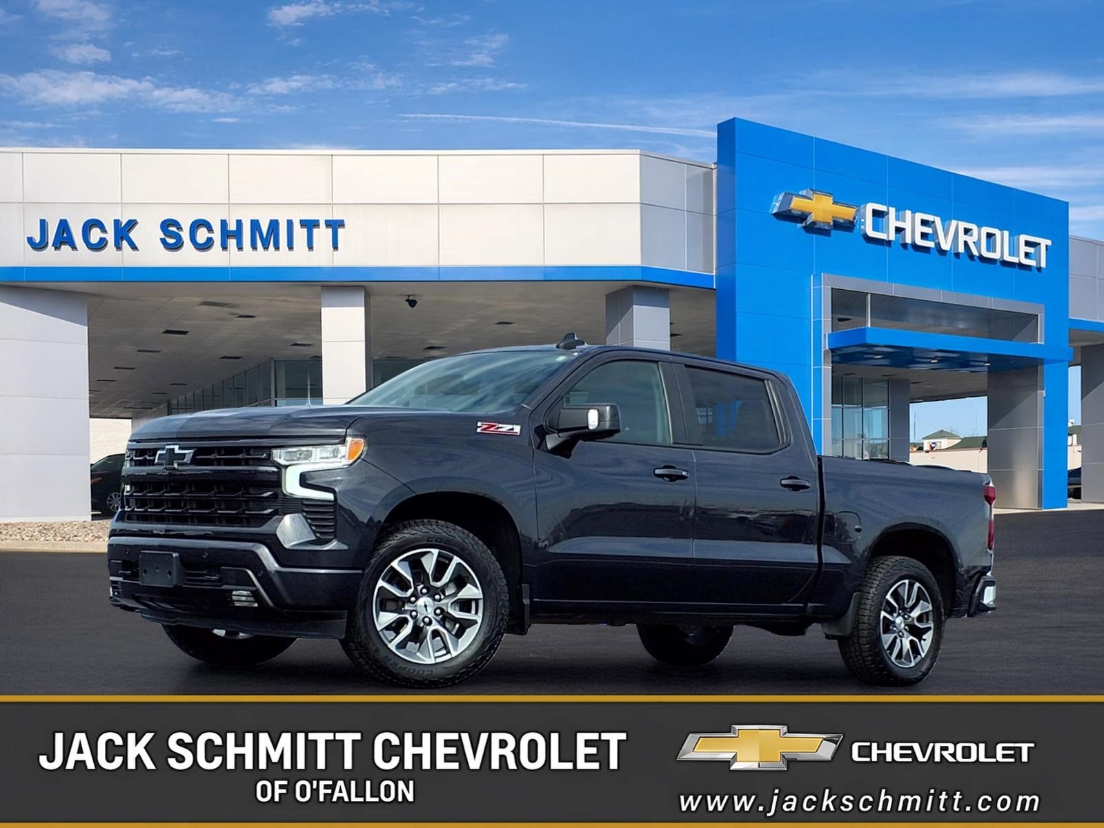 Dark Ash Metallic 2024 Chevrolet Silverado 1500 Pickup Truck Four-Wheel Drive Automatic