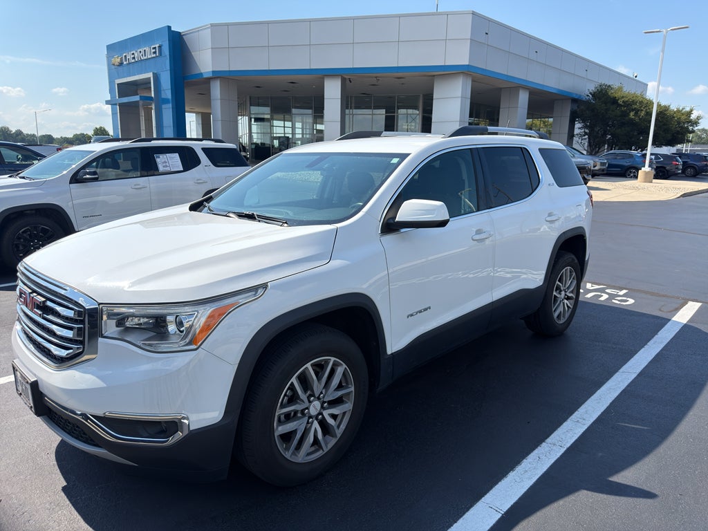 Summit White 2017 GMC Acadia SUV / Crossover Front-Wheel Drive Automatic
