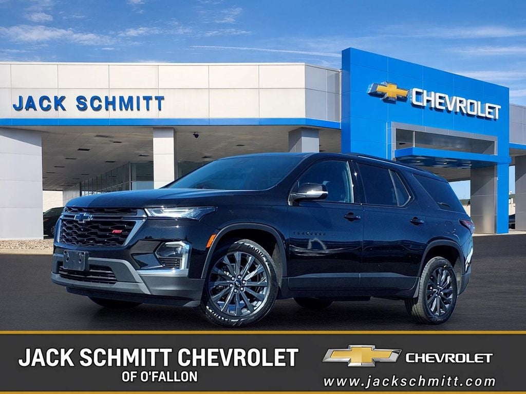 Mosaic Black Metallic 2023 Chevrolet Traverse SUV / Crossover Four-Wheel Drive Automatic