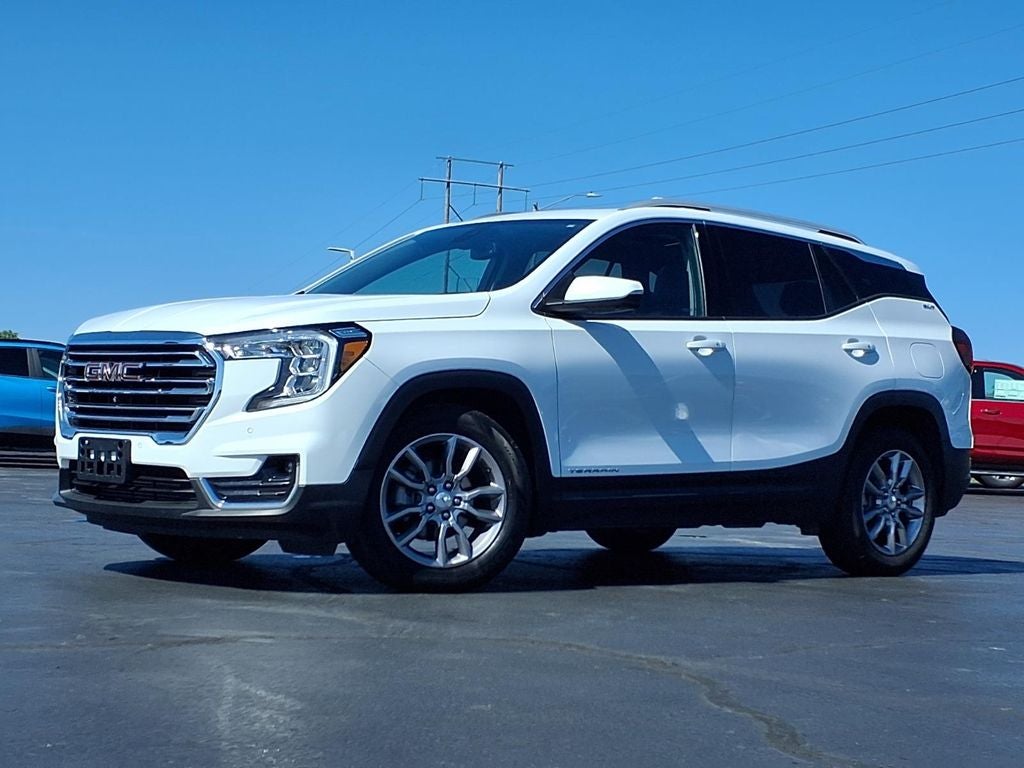 View vehicle photo 2