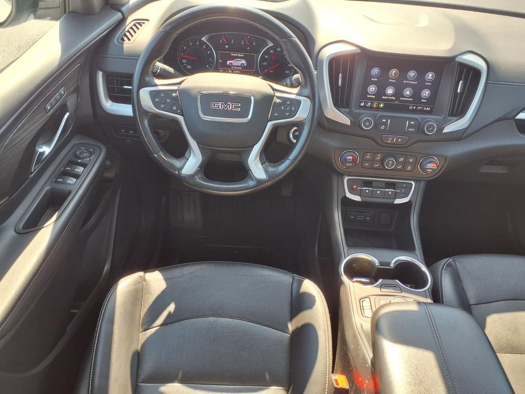 View vehicle photo 3