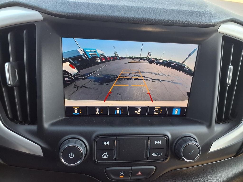 View vehicle photo 7