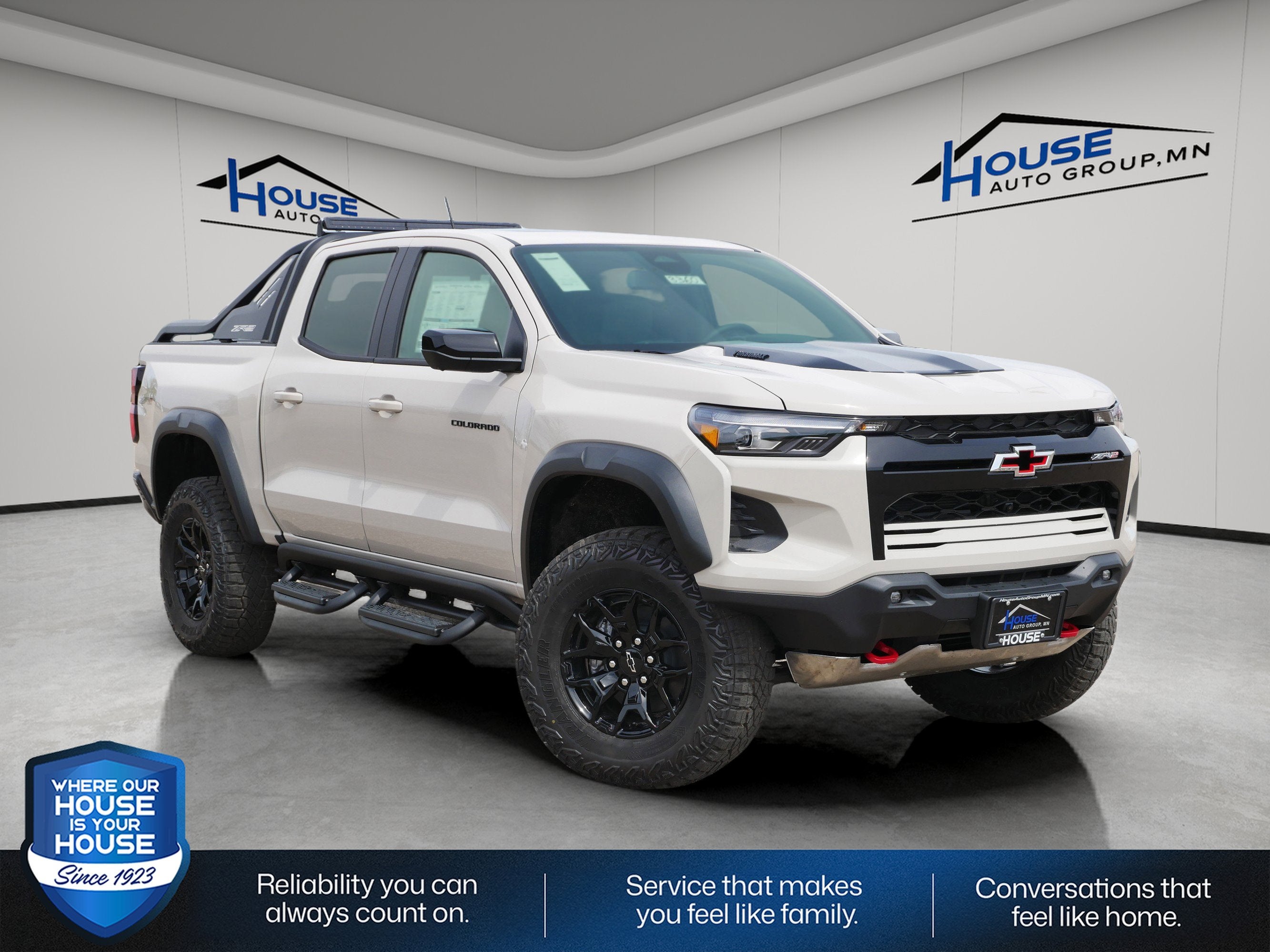 White Sands 2026 Chevrolet Colorado ZR2 Crew Cab 4WD Pickup Truck Four-Wheel Drive Automatic