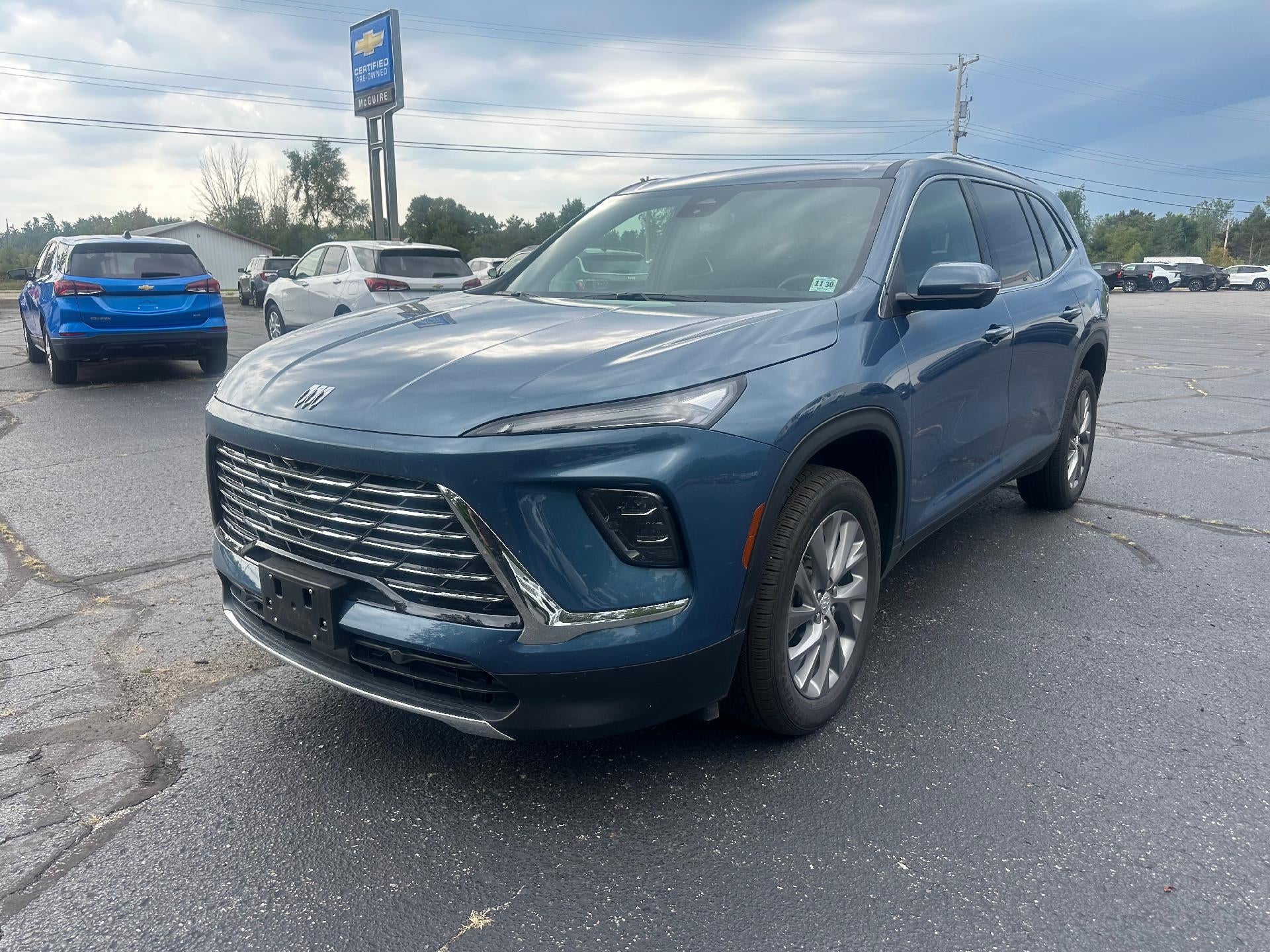 Ocean Blue Metallic 2026 Buick Enclave SUV / Crossover Four-Wheel Drive Automatic