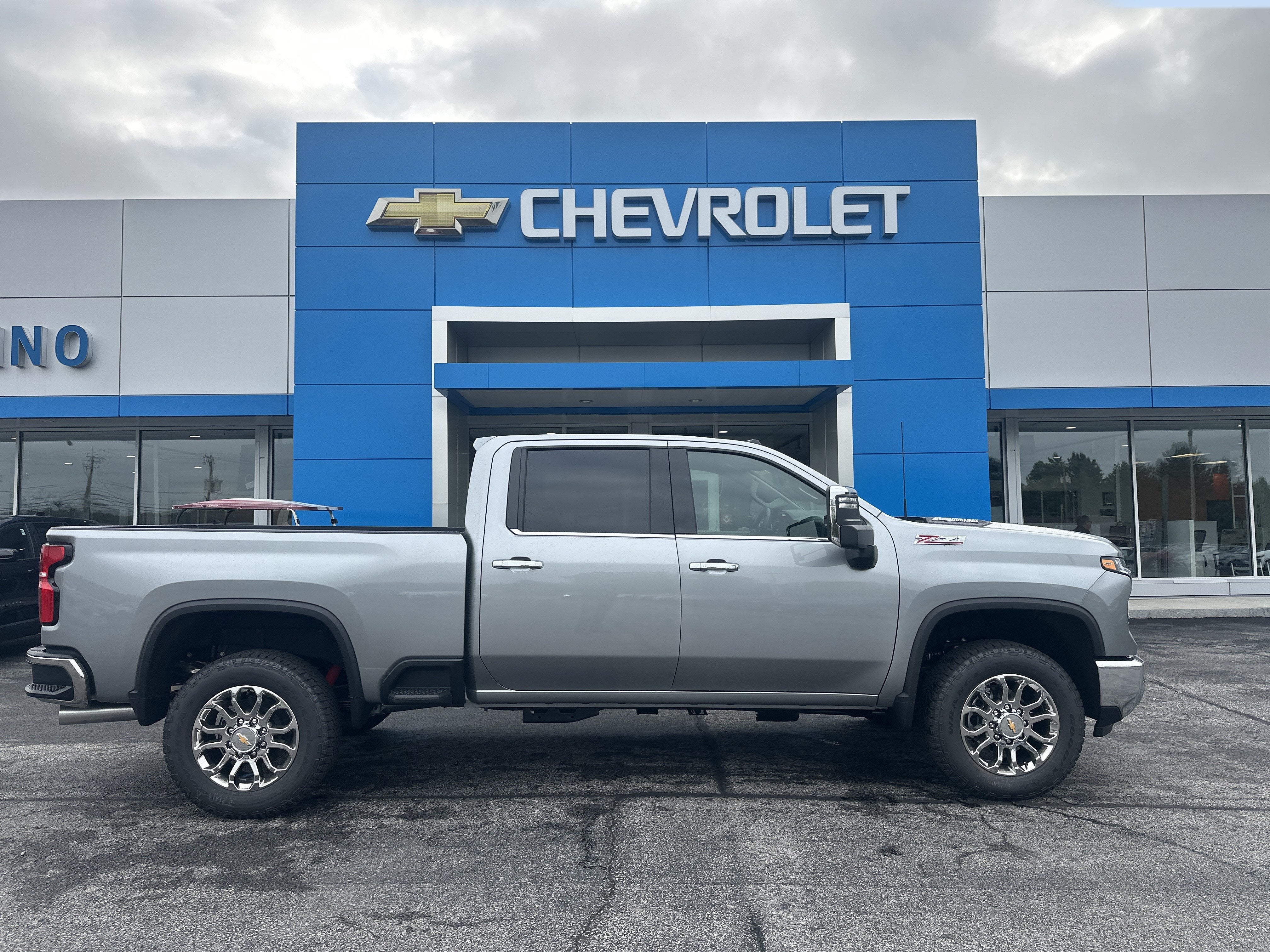 Sterling Gray Metallic 2026 Chevrolet Silverado 3500HD Pickup Truck Four-Wheel Drive Automatic