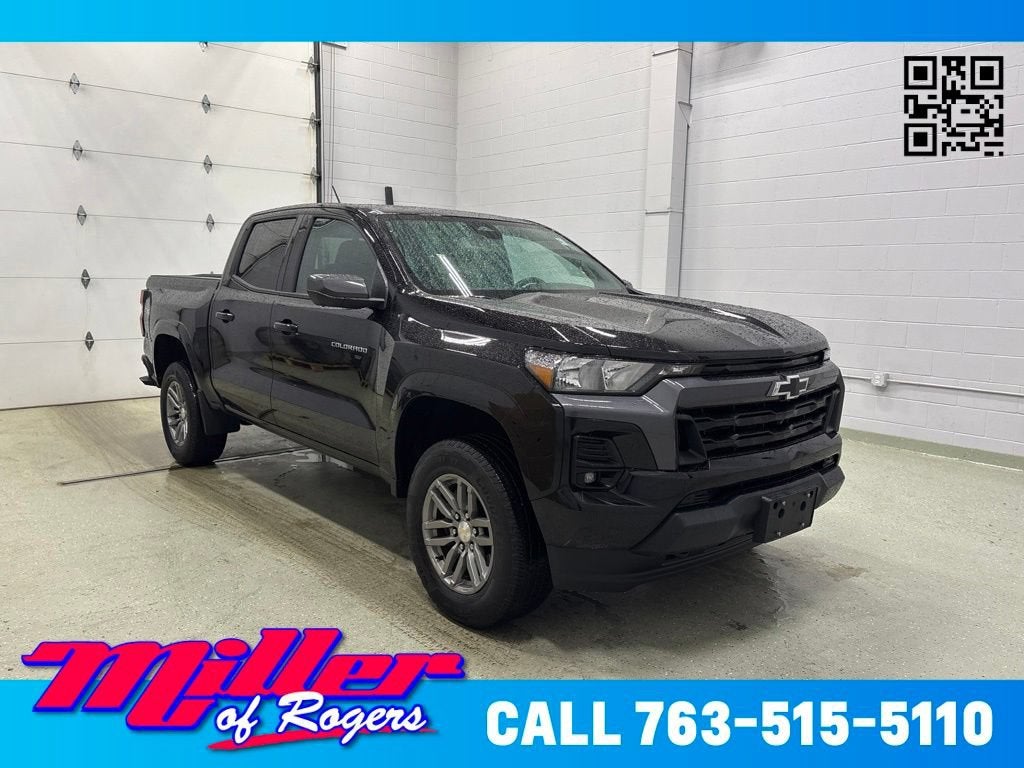 Black 2023 Chevrolet Colorado Pickup Truck Four-Wheel Drive Automatic