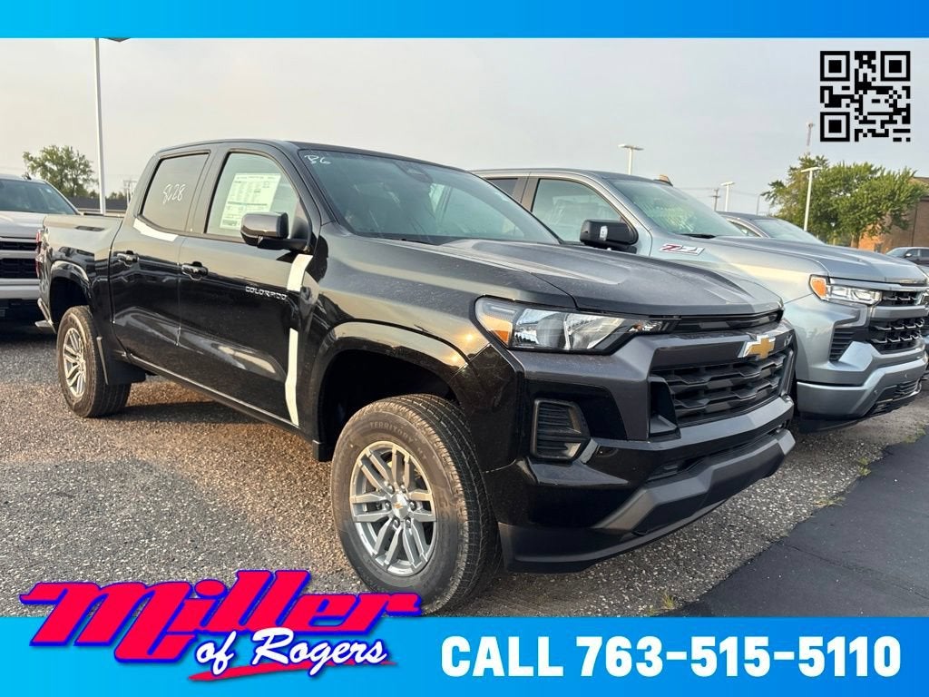 Black 2026 Chevrolet Colorado Pickup Truck Four-Wheel Drive Automatic