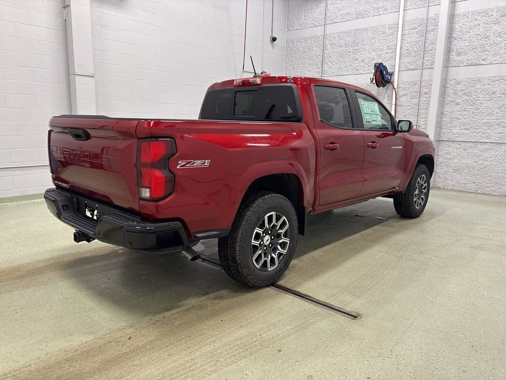 View vehicle photo 3