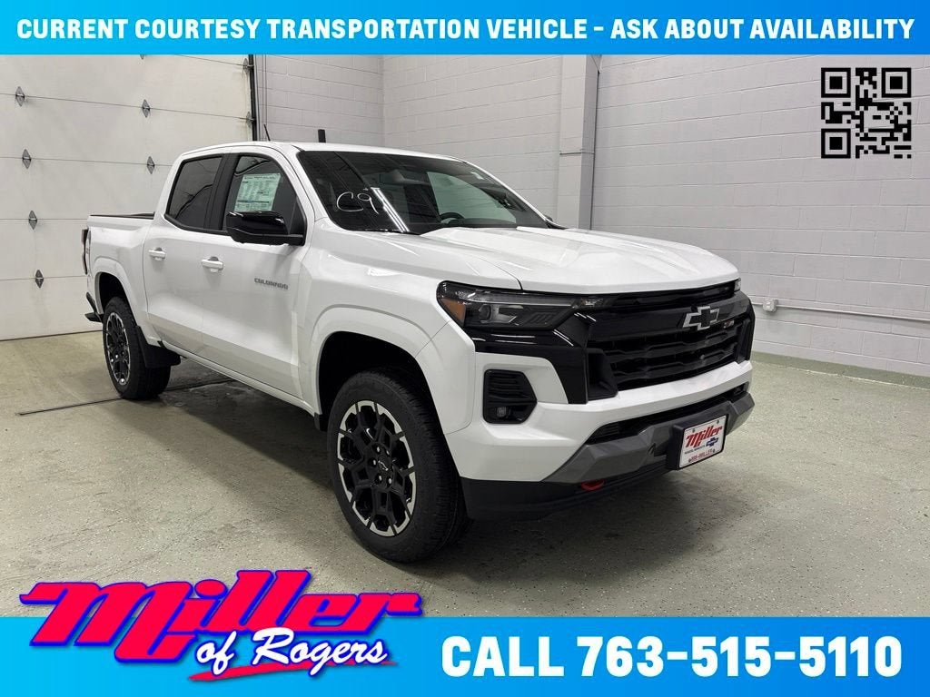 Summit White 2026 Chevrolet Colorado Pickup Truck Four-Wheel Drive Automatic