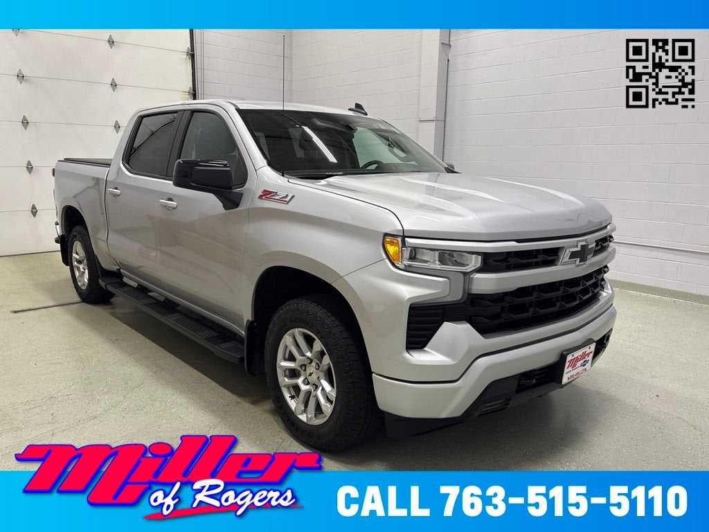 Silver Ice Metallic 2022 Chevrolet Silverado 1500 Pickup Truck Four-Wheel Drive Automatic