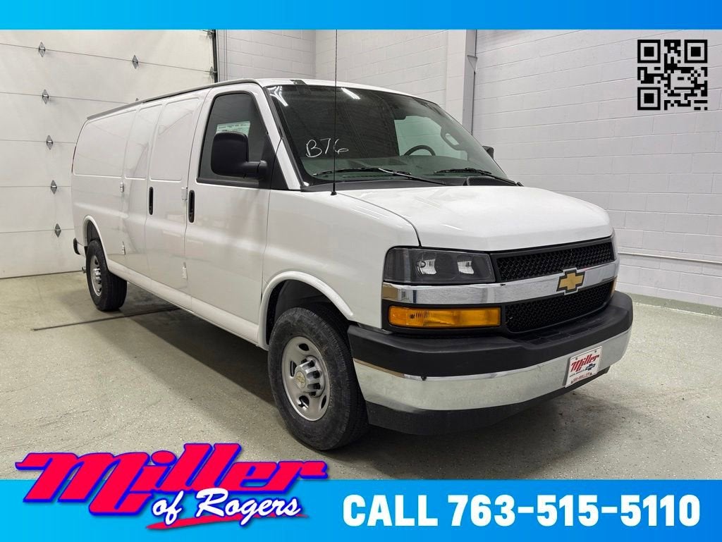 Summit White 2026 Chevrolet Express Cargo Van Rear-Wheel Drive Automatic