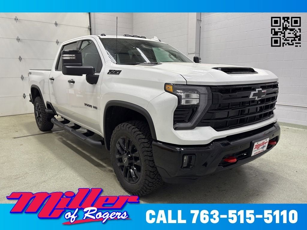 Summit White 2026 Chevrolet Silverado 3500HD Pickup Truck Four-Wheel Drive Automatic