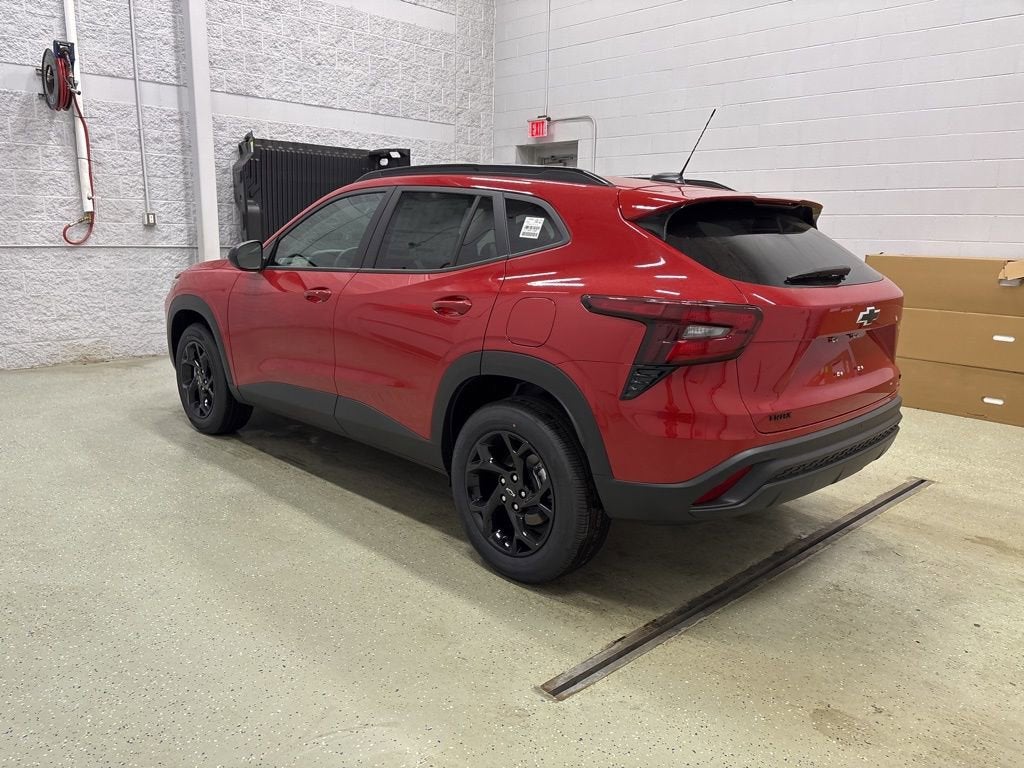 View vehicle photo 6