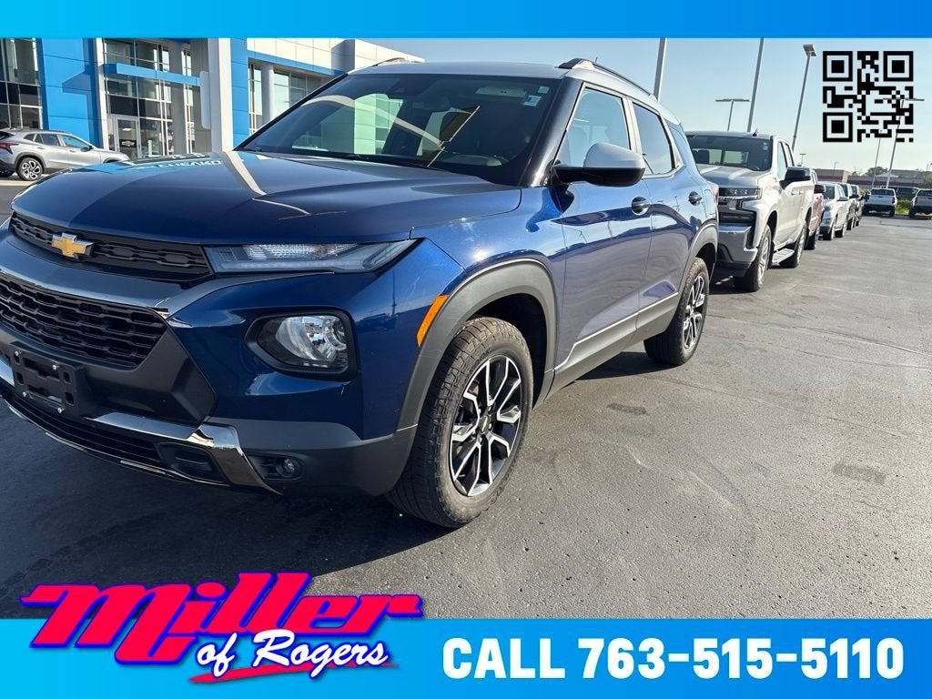 Blue Glow Metallic 2022 Chevrolet Trailblazer SUV / Crossover Four-Wheel Drive Automatic