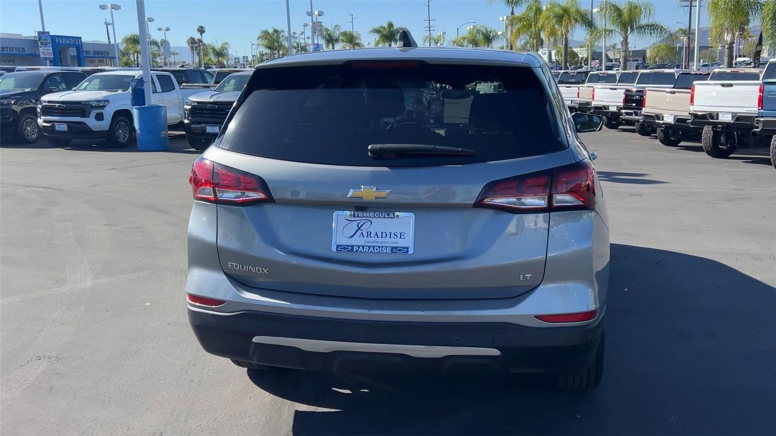 View vehicle photo 7