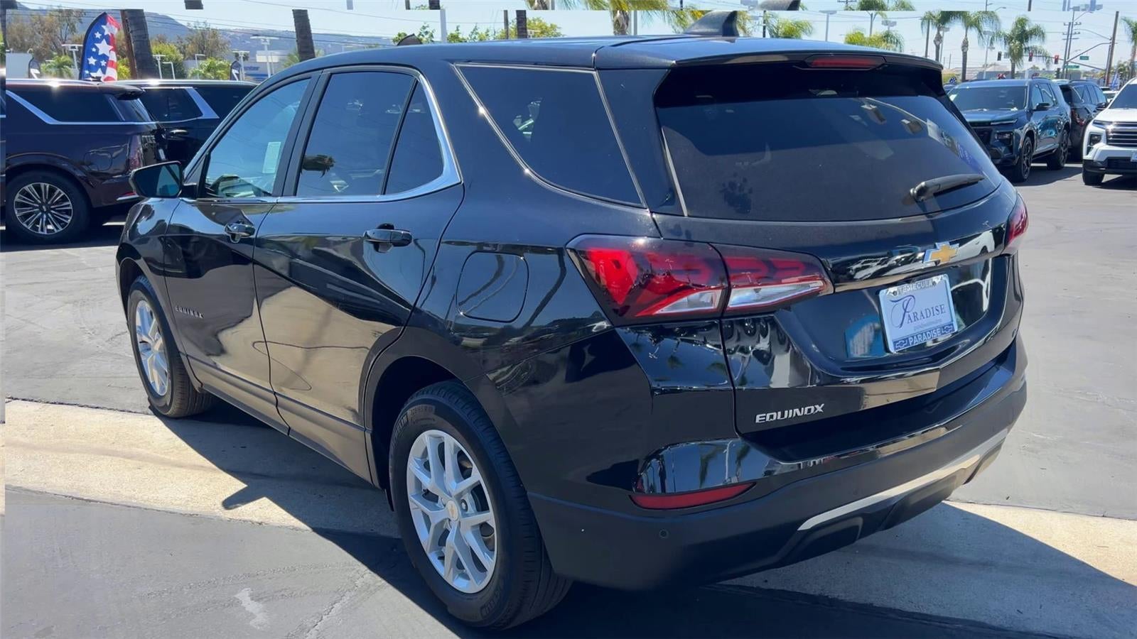 View vehicle photo 6
