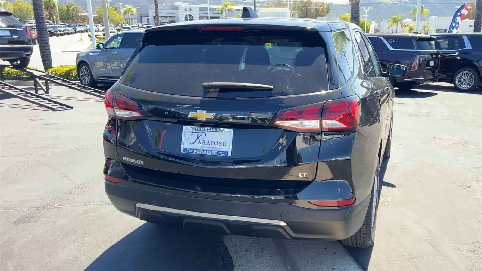 View vehicle photo 7