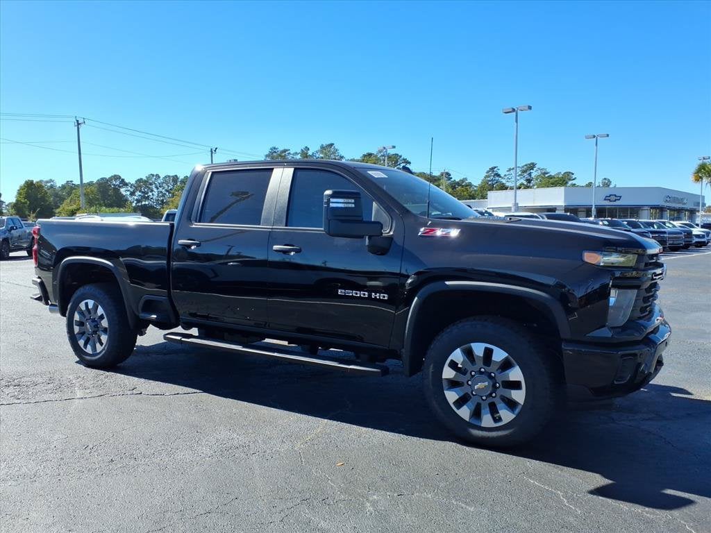 2026 Chevrolet Silverado 2500 HD CUSTOM Crew Cab Pickup 2026 Chevrolet Silverado 2500 HD CUSTOM Crew Cab Pickup Slide