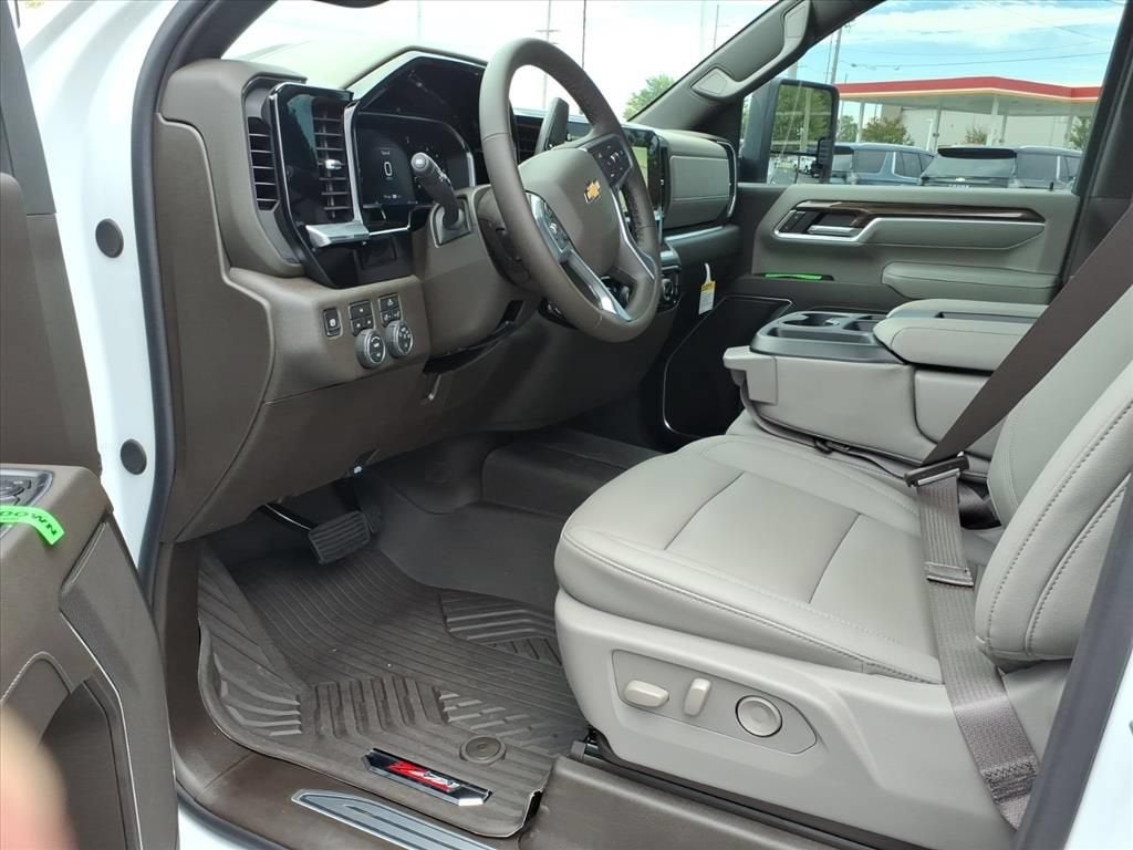 2026 Chevrolet Silverado 2500 HD LT - Photo 10