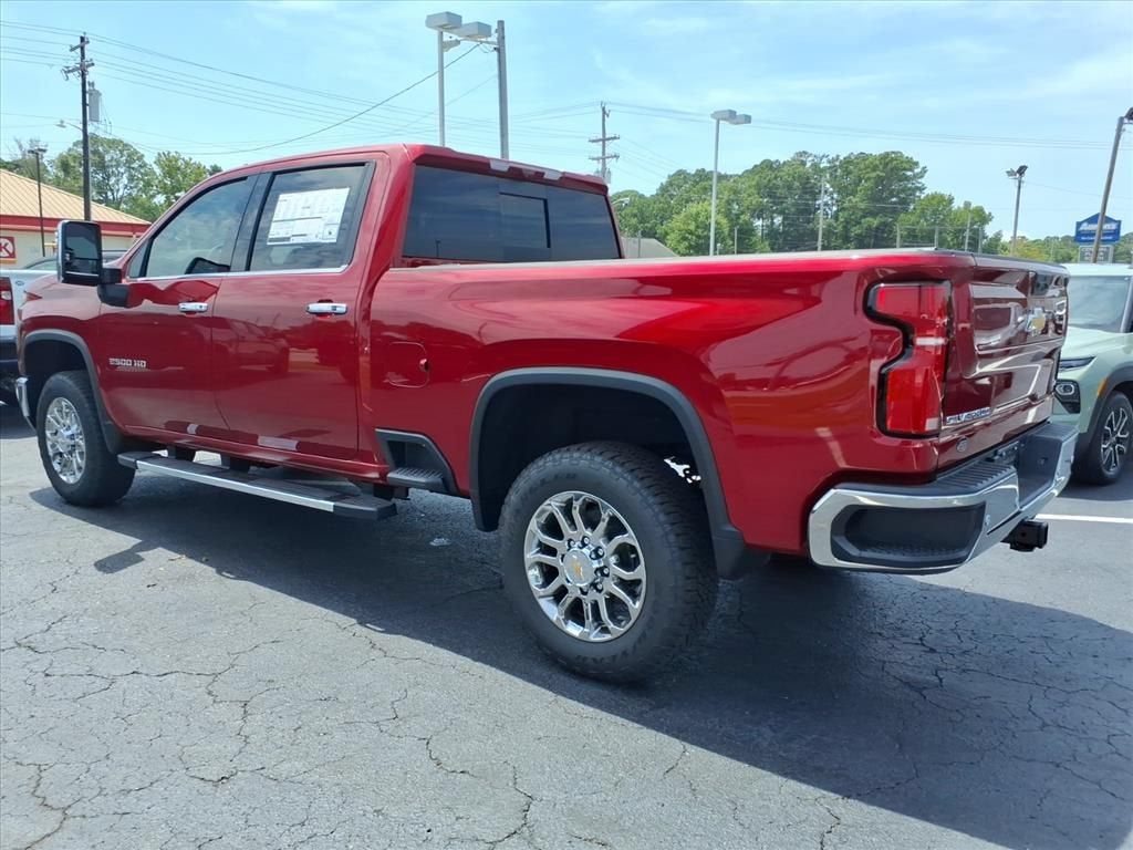 2026 Chevrolet Silverado 2500 HD LTZ Crew Cab Pickup Slide 4