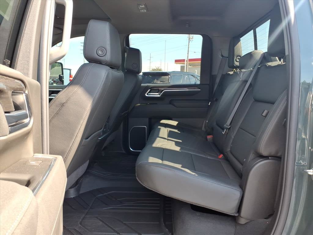 2026 Chevrolet Silverado 3500 HD LTZ DRW Crew Cab Pickup Slide 13