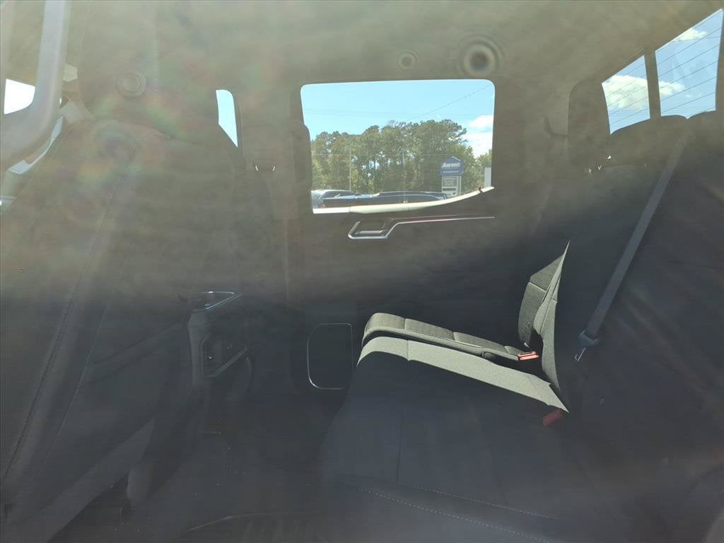 2026 Chevrolet Silverado 1500 RST Crew Cab Pickup Slide 13