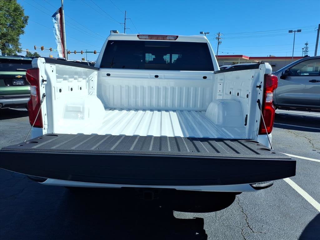 2026 Chevrolet Silverado 1500 RST Crew Cab Pickup Slide 14