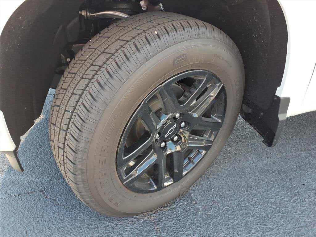 2026 Chevrolet Silverado 1500 RST Crew Cab Pickup Slide 15