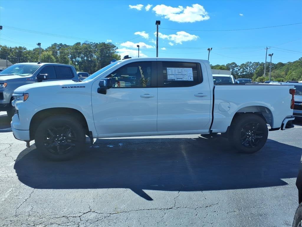 2026 Chevrolet Silverado 1500 RST Crew Cab Pickup Slide 5