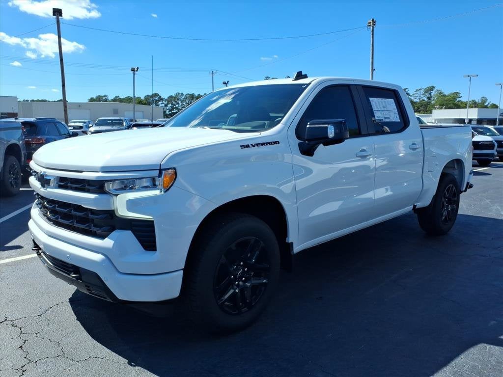 2026 Chevrolet Silverado 1500 RST Crew Cab Pickup Slide 7