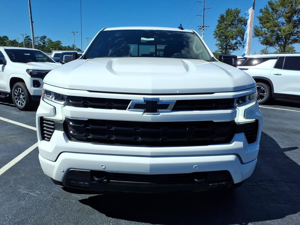2026 Chevrolet Silverado 1500 RST Crew Cab Pickup Slide 8