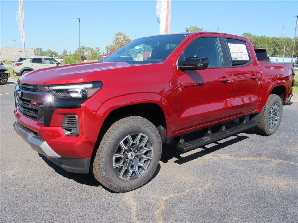 2026 Chevrolet Colorado Z71 Crew Cab Pickup Slide 7