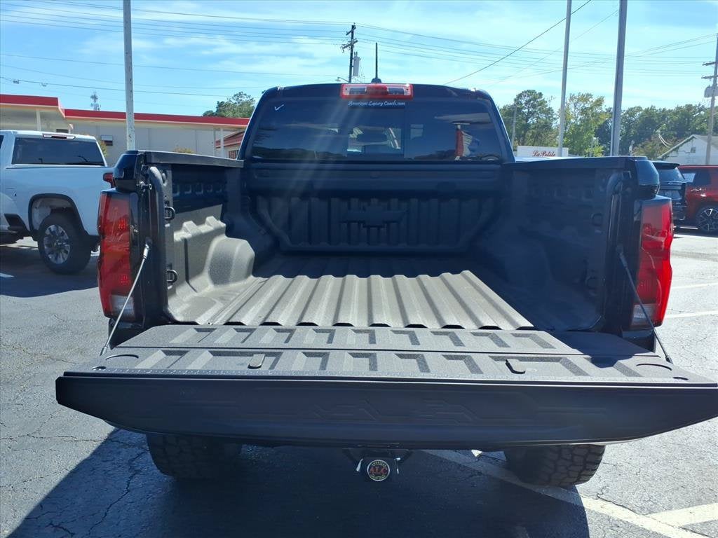 2026 Chevrolet Colorado Z71 Crew Cab Pickup Slide 14