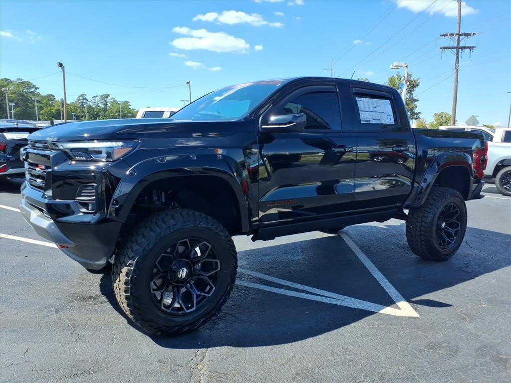 2026 Chevrolet Colorado Z71 Crew Cab Pickup Slide 7
