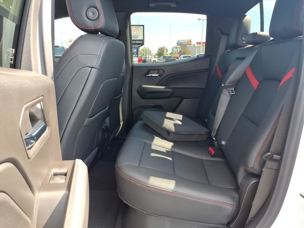 2026 Chevrolet Colorado Z71 Crew Cab Pickup Slide 13