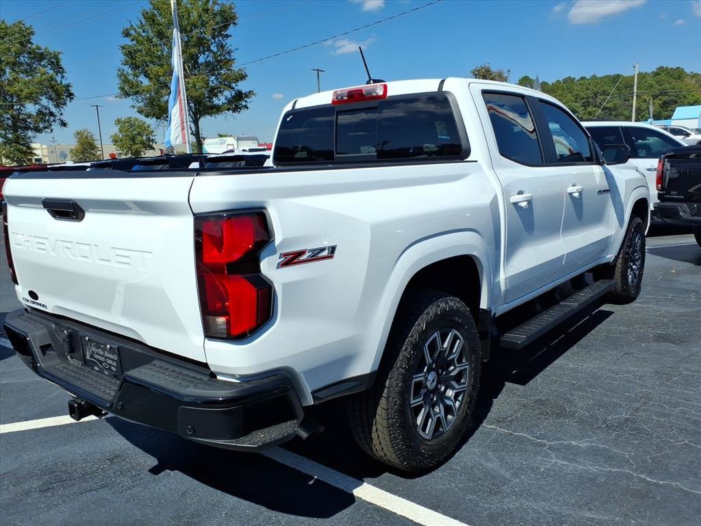 2026 Chevrolet Colorado Z71 Crew Cab Pickup Slide 2