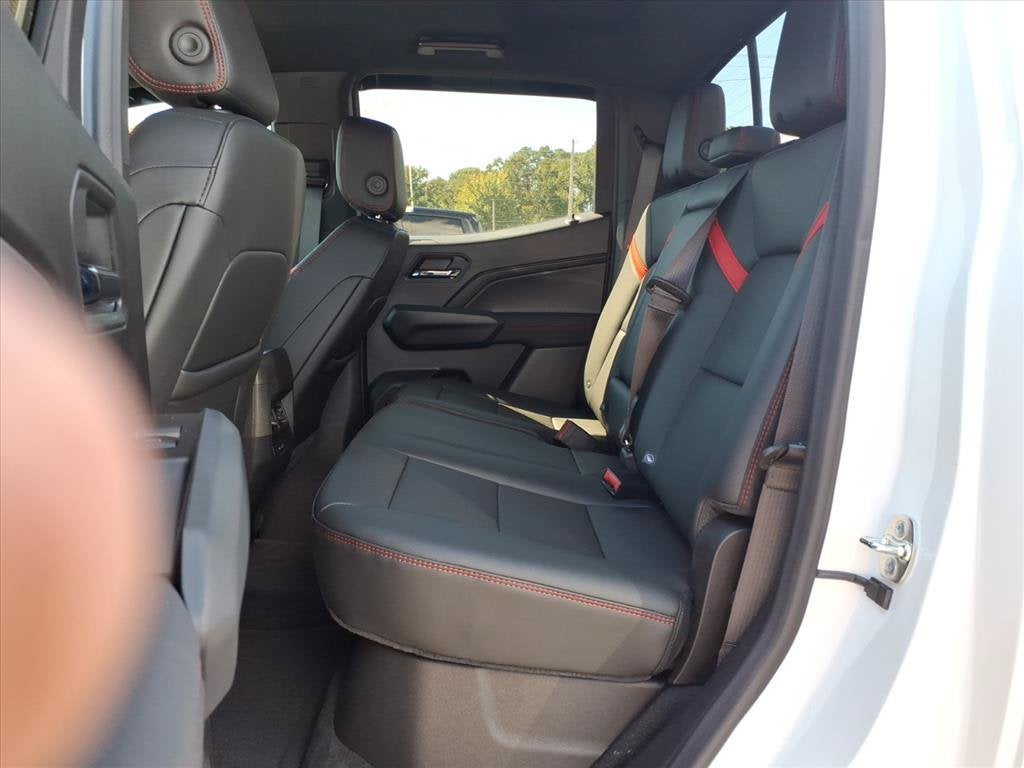 2026 Chevrolet Colorado Z71 Crew Cab Pickup Slide 13